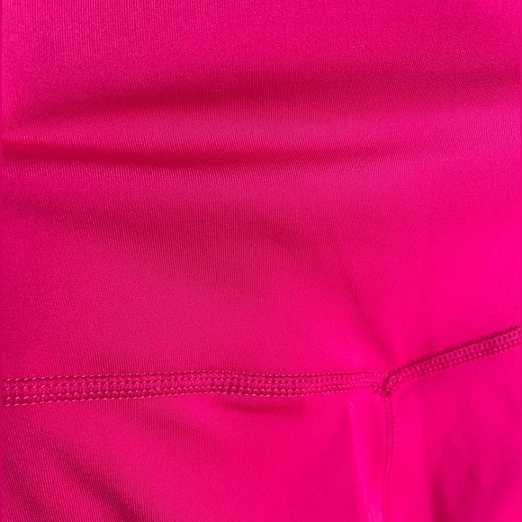 Pink Nike tights. - Picture 4 of 5